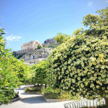 Casa Sicilia - Riviera Sicily Beach Guest House Доналуката Екстериор снимка