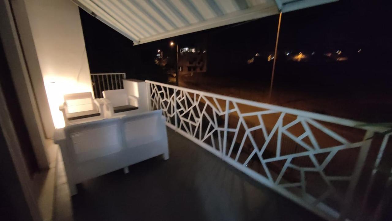 Casa Sicilia - Riviera Sicily Beach Guest House Доналуката Екстериор снимка