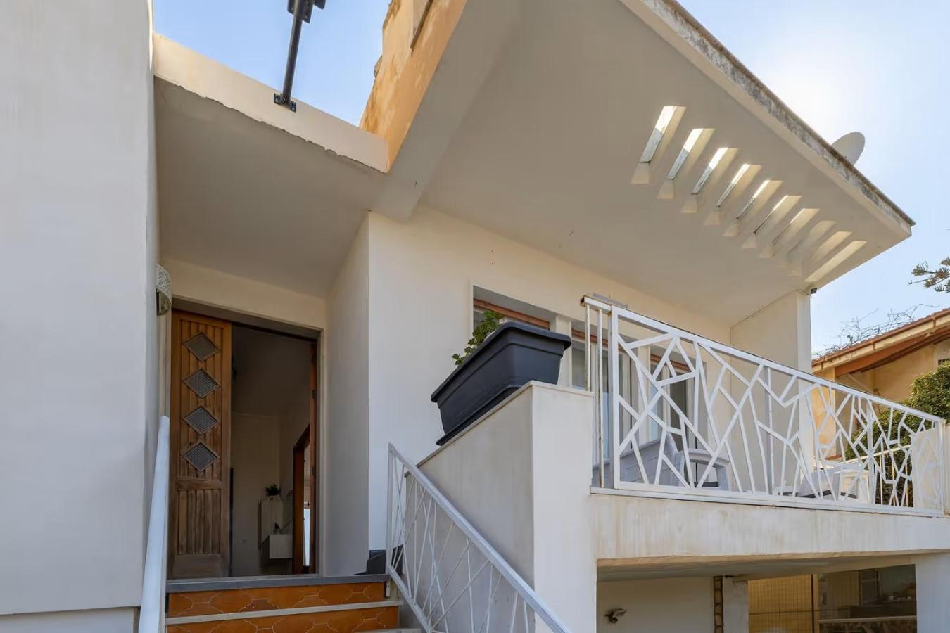 Casa Sicilia - Riviera Sicily Beach Guest House Доналуката Екстериор снимка
