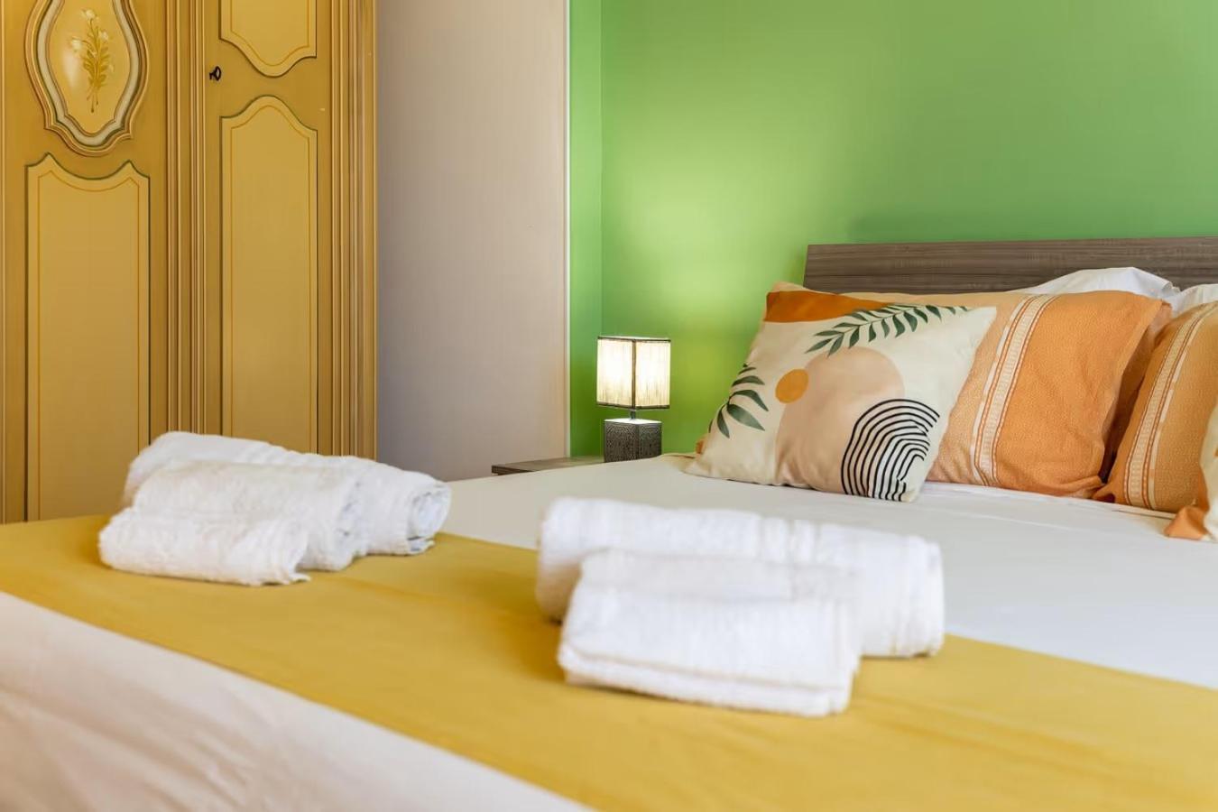 Casa Sicilia - Riviera Sicily Beach Guest House Доналуката Екстериор снимка